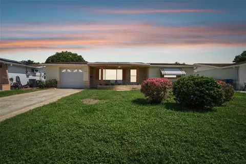 5227 Falcon Dr, Holiday, FL 34690