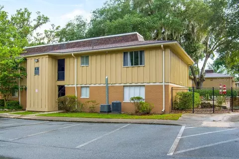 507 NW 39th Rd #234, Gainesville, FL 32607