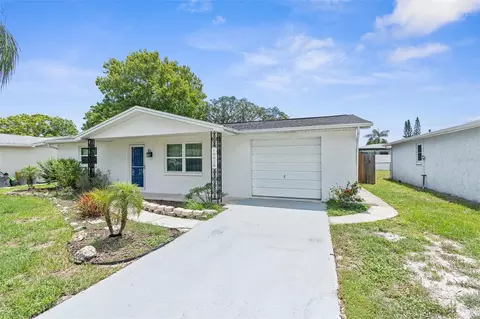 10028 Old Orchard Ln, Port Richey, FL 34668