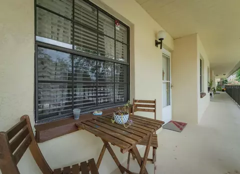 2400 Winding Creek Blvd #20A-206, Clearwater, FL 33761