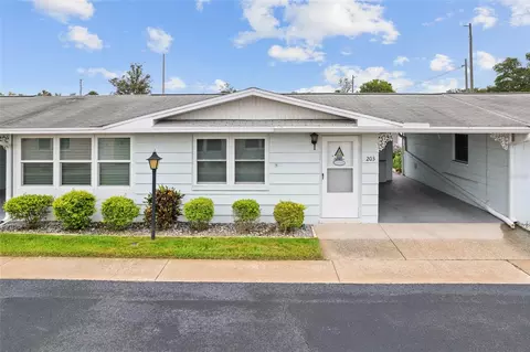 12400 Park Blvd #203, Seminole, FL 33772
