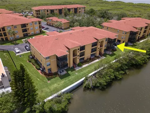 4316 Bayside Village Dr #204, Tampa, FL 33615
