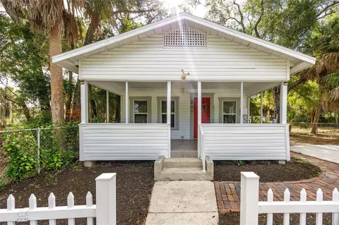 407 Lincoln Ave, Tarpon Springs, FL 34689