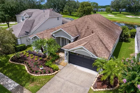 18906 Maisons Dr, Lutz, FL 33558