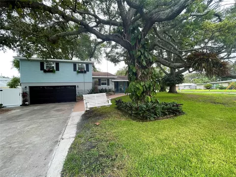 246 Park Cir S, Saint Petersburg, FL 33707
