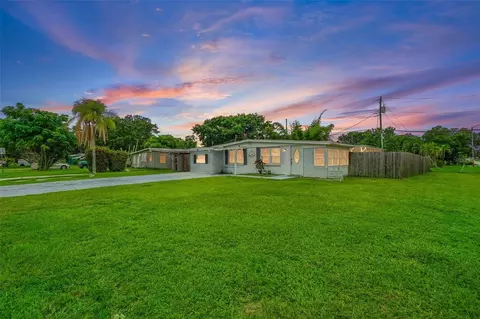 10978 104th St, Largo, FL 33773