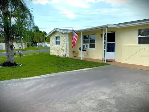 2235 Peggy Dr, Holiday, FL 34690