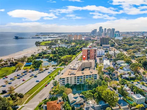 1200 N Shore Dr NE #301, Saint Petersburg, FL 33701