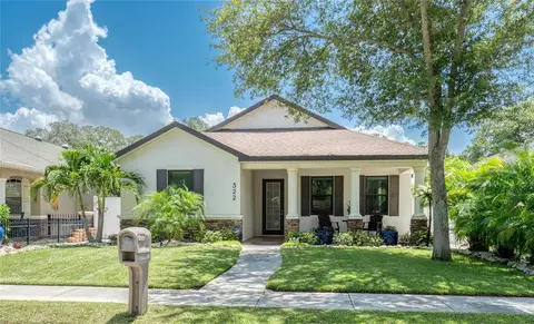322 7th Ave N, Safety Harbor, FL 34695