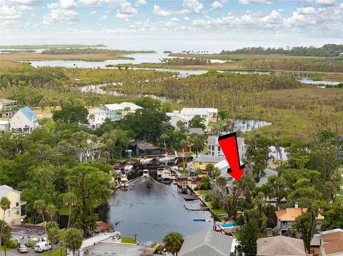 5296 Tropical Pt, Weeki Wachee, FL 34607