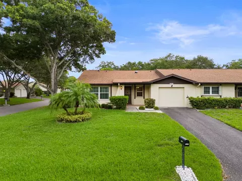 1581 Patton Dr, Dunedin, FL 34698