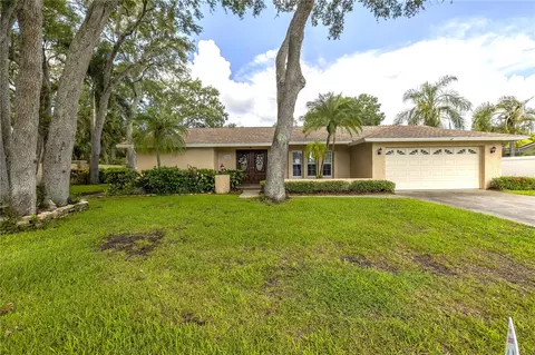 11036 Tradewinds Blvd, Largo, FL 33773