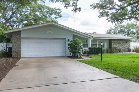 14467 Oakglen Dr, Largo, FL 33774