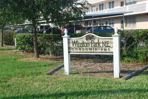 4895 Bay St NE #302, Saint Petersburg, FL 33703