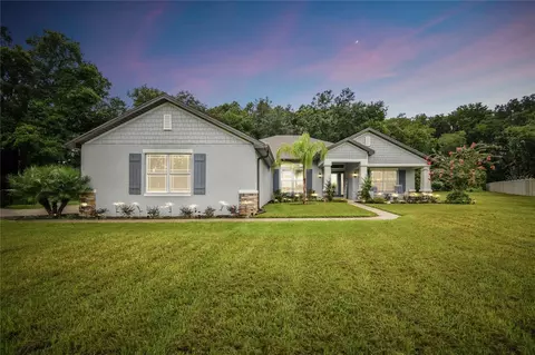 41257 Stanton Hall Dr, Dade City, FL 33525