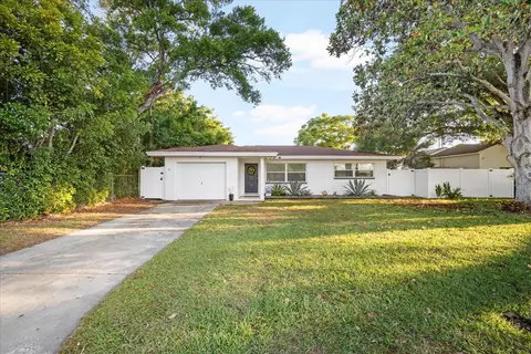 1672 Grove St, Clearwater, FL 33755