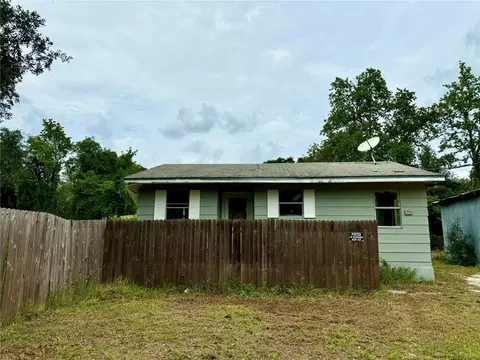 20715 SE 141st Pl, Umatilla, FL 32784
