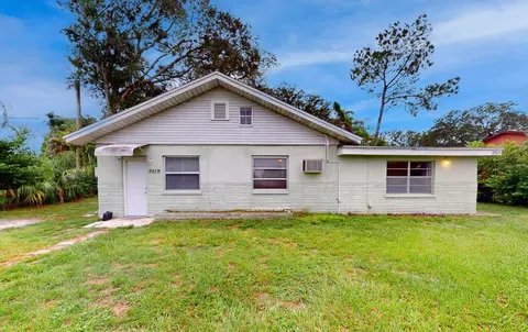 921 E 121st Ave #A & B, Tampa, FL 33612