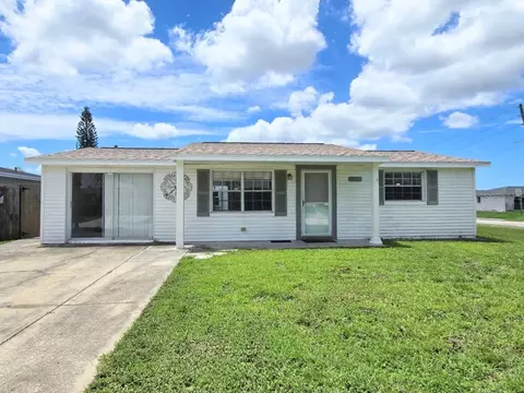 3414 Elkridge Dr, Holiday, FL 34691