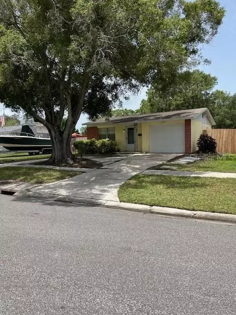 9800 61st Way N, Pinellas Park, FL 33782