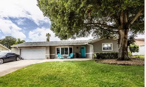 12263 90th Ave, Seminole, FL 33772