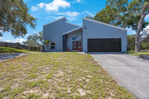 2000 Brent Pl, Palm Harbor, FL 34683