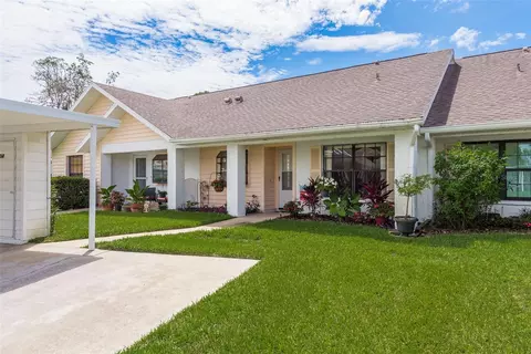 10704 Laquinta Dr, New Port Richey, FL 34654