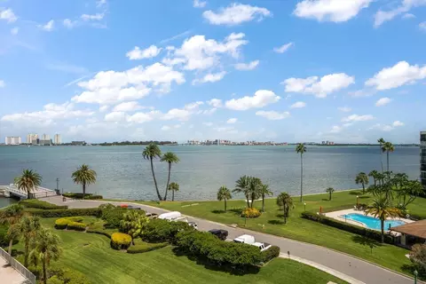 3 Seaside Ln #502, Belleair, FL 33756