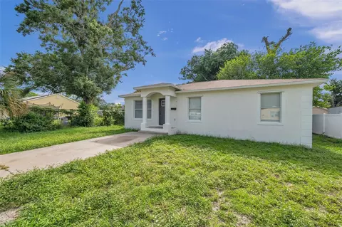 1126 40th St S, Saint Petersburg, FL 33711