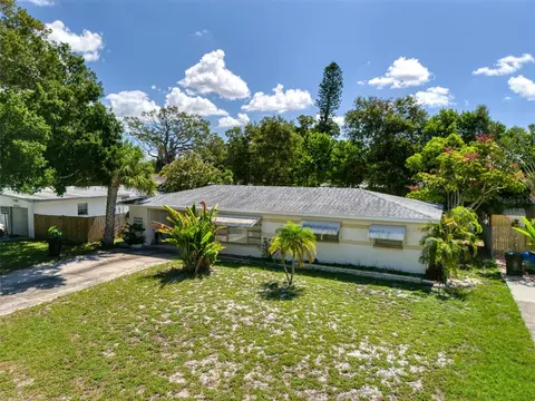 2003 75th Way N, Saint Petersburg, FL 33710
