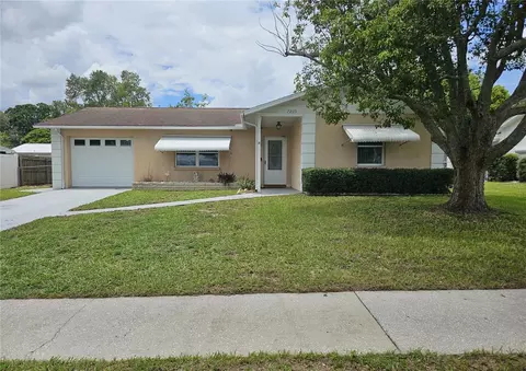 7235 Ashland Dr, Zephyrhills, FL 33540