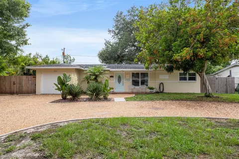 7290 17th St N, Saint Petersburg, FL 33702