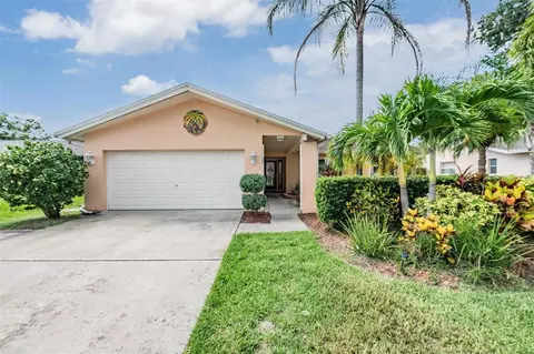 1617 Dale Cir S, Dunedin, FL 34698