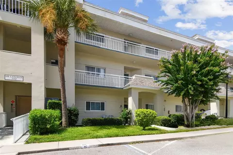 2210 Utopian Dr E #206, Clearwater, FL 33763