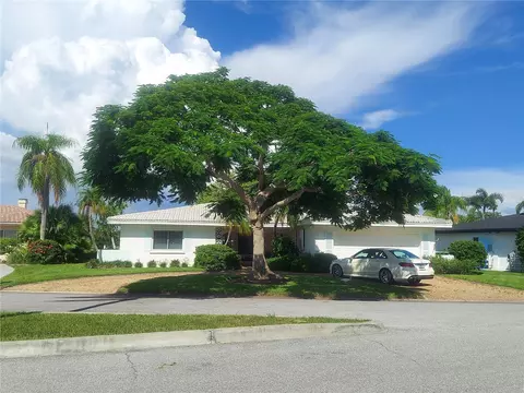 17335 Rosa Lee Way, North Redington Beach, FL 33708