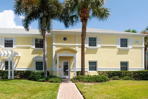 123 Seahorse Dr SE #C, Saint Petersburg, FL 33705
