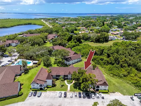360 N Bayshore Blvd #106, Clearwater, FL 33759
