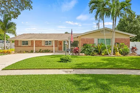 6055 29th Ave N, Saint Petersburg, FL 33710