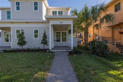 858 26th Ave N, Saint Petersburg, FL 33704