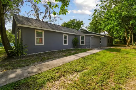 38425 Corey St, Zephyrhills, FL 33542