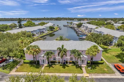 5157 Beach Dr SE #C, Saint Petersburg, FL 33705
