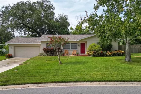 3032 Fountainhead Dr, Largo, FL 33770
