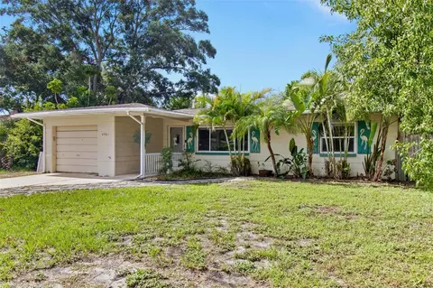 4961 15th Ave N, Saint Petersburg, FL 33710