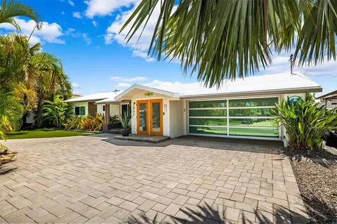 2831 E Vina Del Mar Blvd, Saint Pete Beach, FL 33706