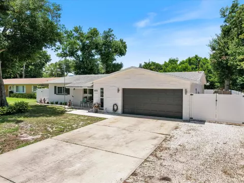 6819 17th St S, Saint Petersburg, FL 33712