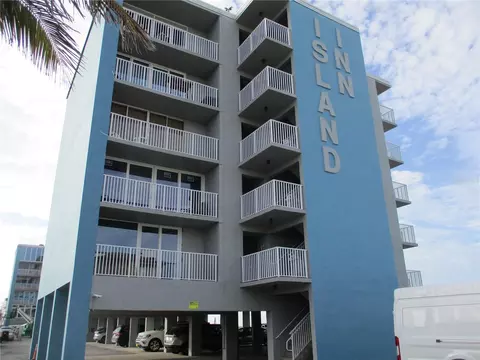 9980 Gulf Blvd #302, Saint Petersburg, FL 33706