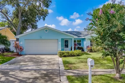 1252 Jacks Ln, Largo, FL 33778