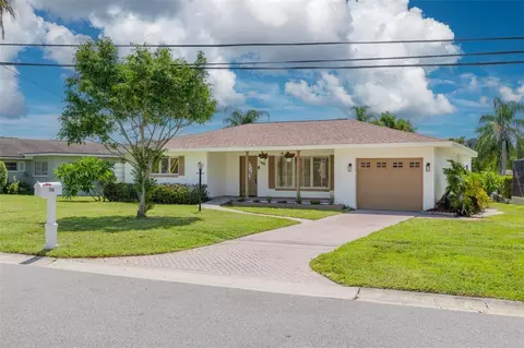 708 Moss Ave, Clearwater, FL 33759