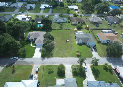 1856 19th Ave SW, Vero Beach, FL 32962
