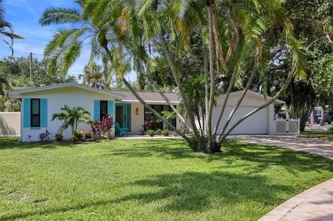 401 Mira Vista Dr, Dunedin, FL 34698